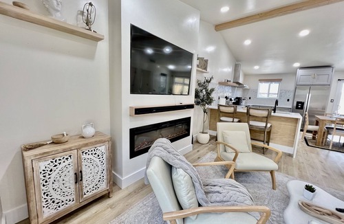 Camden House | Cozy Home Minutes From Downtown