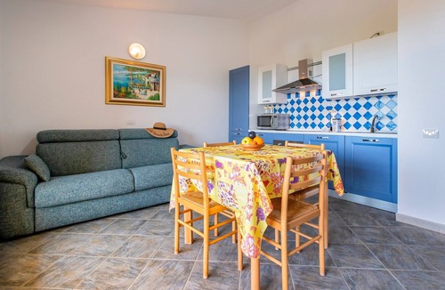Trinita d'Agultu Apartment | Cozy Apartment 13 with Sea View
