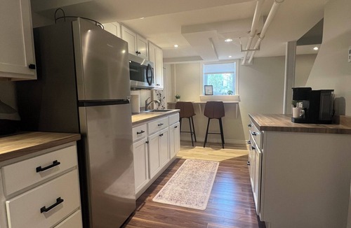 North End Apartment | Cozy on Connaught. Central apartment in Halifax - very walkable!
