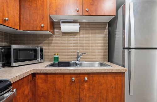 Panorama Hills Apartment | Cozy Panorama Hills Guest Suite | Private Entry | Near YYC Airport
