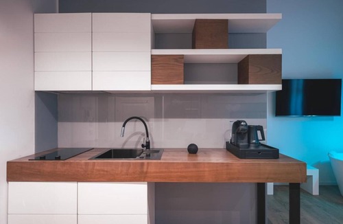 Ruggero Settimo House | Cozy room with whirlpool bath and kitchenette in the center of Palermo