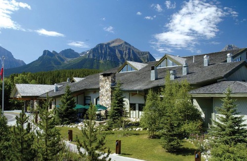 Lake Louise Condo | Cozy Rustic Condo in a Great Lake Louise Location!