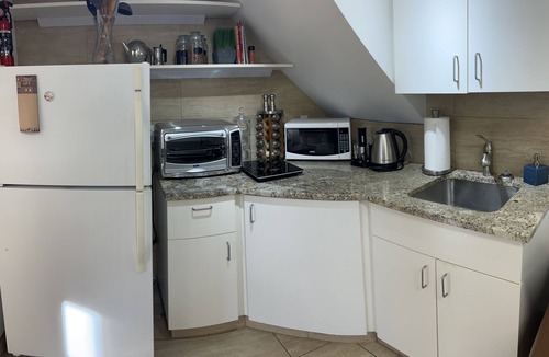 Northwest Calgary Apartment | Cozy Suite next to Nose Hill Park 10 min airport 15 min downtown. Pet friendly!