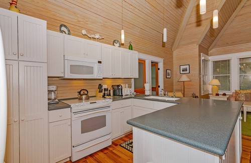 Cape Fear Station House | Cozy three bedroom nestled in Keepers Landing overlooking maritime forest!