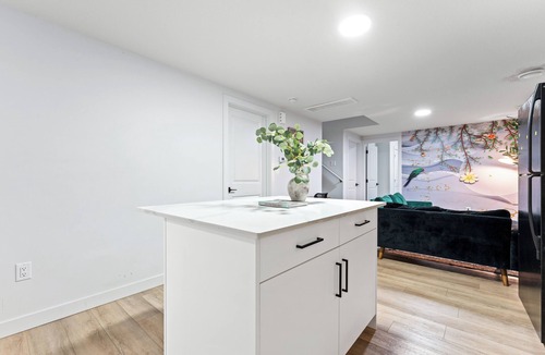 Northwest Edmonton House | Cozy Two Bedroom Basement Suite near West Edmonton Mall in Edmonton, AB