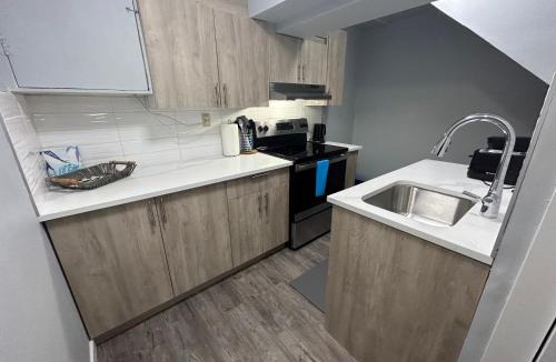 Highland Park Apartment | Cute Highlandpark (Lower A Unit)