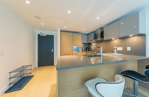 Kerrisdale Apartment | D39 - Beautiful 2 bedroom in Shannon Mews