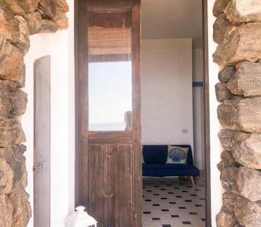 Pantelleria Apartment | Dammuso Cinzia, incantevole fronte mare
