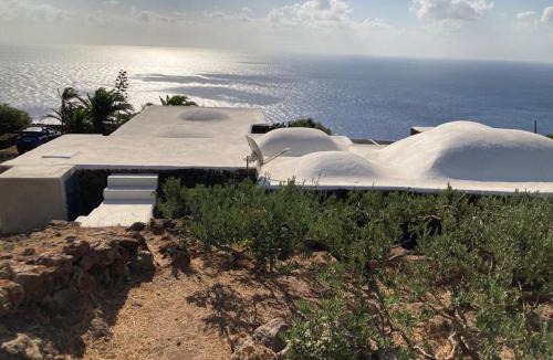 Pantelleria Villa | Dammuso Faraglione del Fico d'India