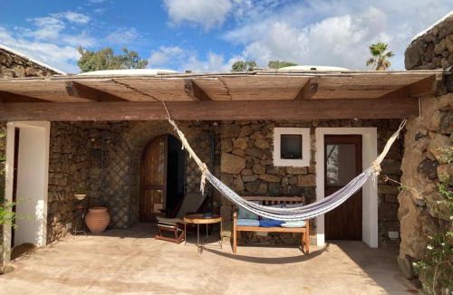 Pantelleria Villa | Dammuso Faraglione del Fico d'India