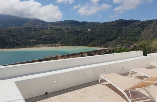 Pantelleria Villa | Dammuso Mirror of Heaven