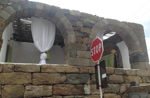 Tracino House | Dammuso Nonna Franca A cinque minuti dall arco dell elefante