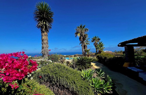 Pantelleria Villa | Dammuso Relax Pantelleria with private pool exclusive use