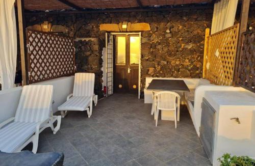 Pantelleria Villa | Dammuso Sul mare Sataria