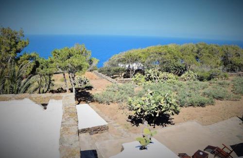 Pantelleria Villa | Dammuso -Villa tipica Siciliana- ARCO DELL'ELEFANTE