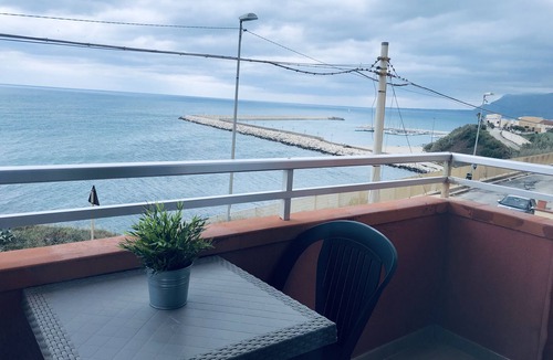 Balestrate Apartment | DANIELE HOUSE WITH SEA VIEW .€200,00. WIFI INTERNET FREE!