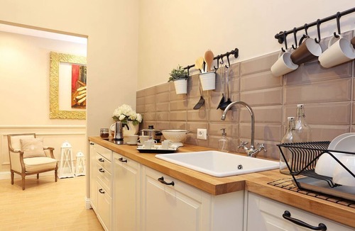Rione III Colonna Apartment | Daplace - Lucrezia Apartment