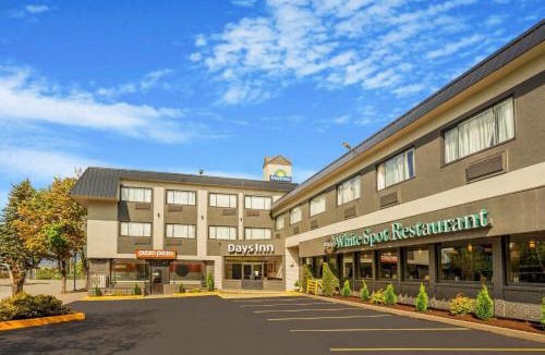 Terrace Hotel | Days Inn by Wyndham Terrace
