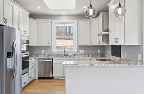 Mineral House | Deep waterfront in a quiet cove! Laid Back at Lake Anna, public side, mid-lake!