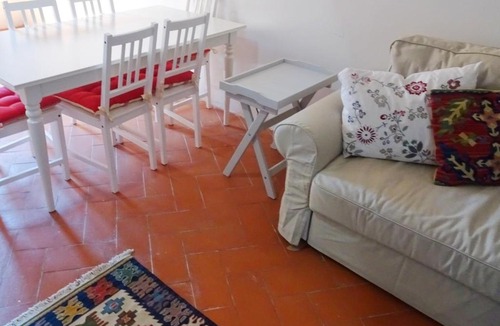 Castagneto Carducci Apartment | Delizioso appartamento con giardino vista mare