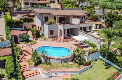 Trabia Villa | Delizioso Appartamento in villa & Piscina Privata