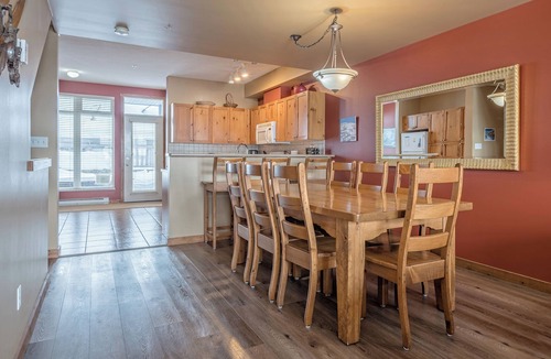 Silver Star Mountain House | Deluxe 3 Bedroom/3 Bath Townhome, Garage, Laundry, Close to Village and Trails
