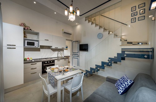 Castellammare del Golfo Apartment | Deluxe apartment with panoramic sea view terrace