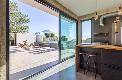 Ragusa House | Demetra, modern villa with swimming pool and sea view
