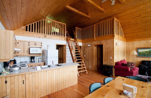 Sliammon Cabin | Desolation Resort