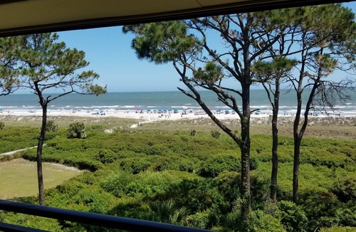 Hilton Head Island Villa | Direct Oceanfront Sea Side Villa 371 with Pool & Walkable to Coligny Plaza