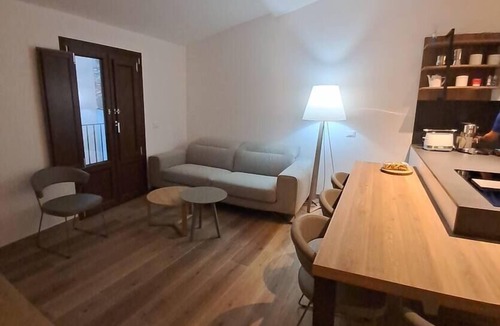 Isnello Apartment | Dolce-Giardino, Elegant 2-Bed Apartment with Stunning Views