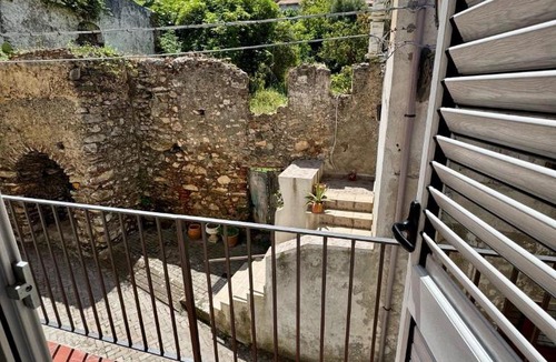 Capri Leone Apartment | "DOMUS LEONE" - Nel Borgo di Capri Leone
