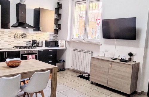 Prenestino-Centocelle Apartment | Domus Tiziano: Elegant Living Room 30m from Metro C - Center of Rome