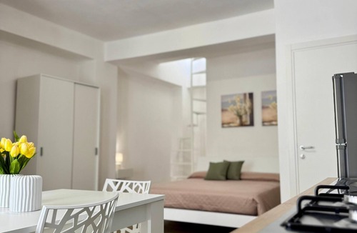 Terrasini Apartment | Double Room with Kitchen