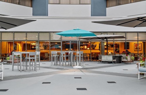 Durham Hotel | DoubleTree Suites by Hilton Raleigh-Durham