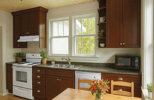 Antigonish House | Downtown Antigonish - Entire 4 BR House + Garden