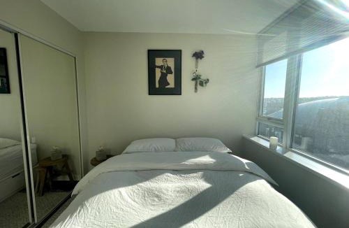 Crosstown Apartment | Downtown Apartment