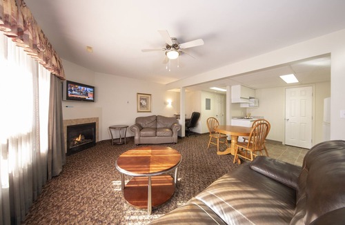 Fairview Hotel | Dunvegan Inn and Suites