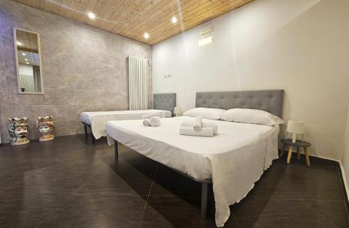Monreale Apartment | Duomo Suite - A Step from the Cathedral