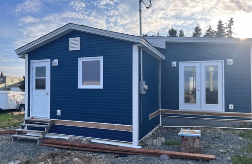 Elliston House | Earl’s Place. Come and check out the view at this 3 bedroom ocean view home!