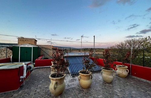 Gravina House | Eco Friendly Holiday Home Marina di Ragusa "Il Gufo"