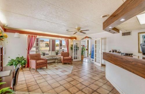 Eden Cabin | Econo Lodge Eden