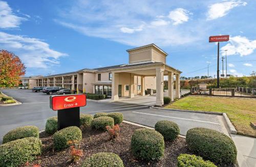 Kannapolis Cabin | Econo Lodge Kannapolis - Concord