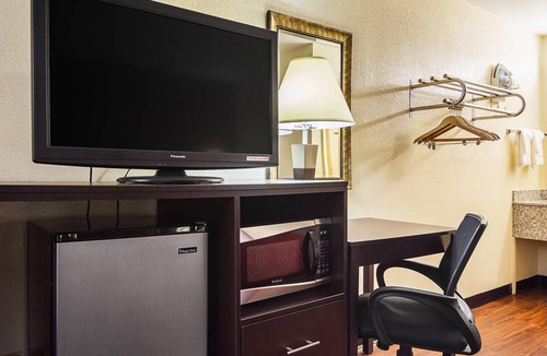 Durham Hotel | Econo Lodge Research Triangle Park