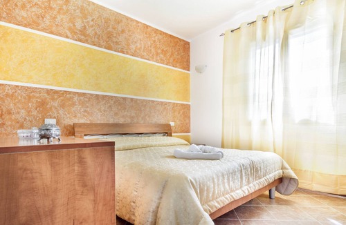 Campofelice di Roccella Apartment | Economy Double Room n5 via S.cipolla n1 2nd floor