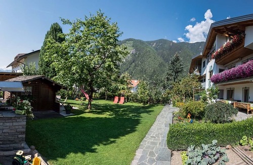 Gais Apartment | Eder Apartment Kehlburg with Mountain View, Private Terrace and Wi-Fi