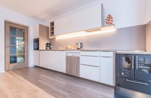 Gais Apartment | Eder Apartment Neuhaus with Mountain View, Private Terrace and Wi-Fi