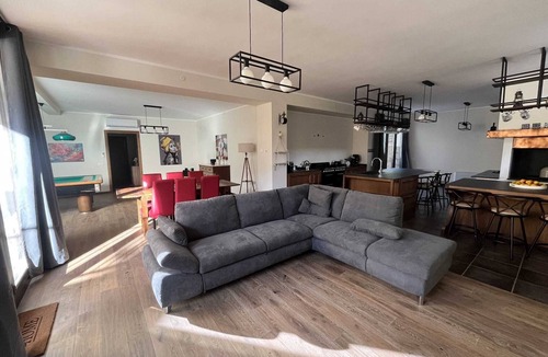 Palermo Apartment | Elegant apartment with garden in exclusive Villa in the heart of Palermo