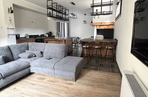 Palermo Apartment | Elegant apartment with garden in exclusive Villa in the heart of Palermo