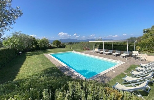 Bivio Pozzo Villa | Elegant Tuscan Villa, Gated Pool, Total Privacy, Panoramic Views, EV Charger